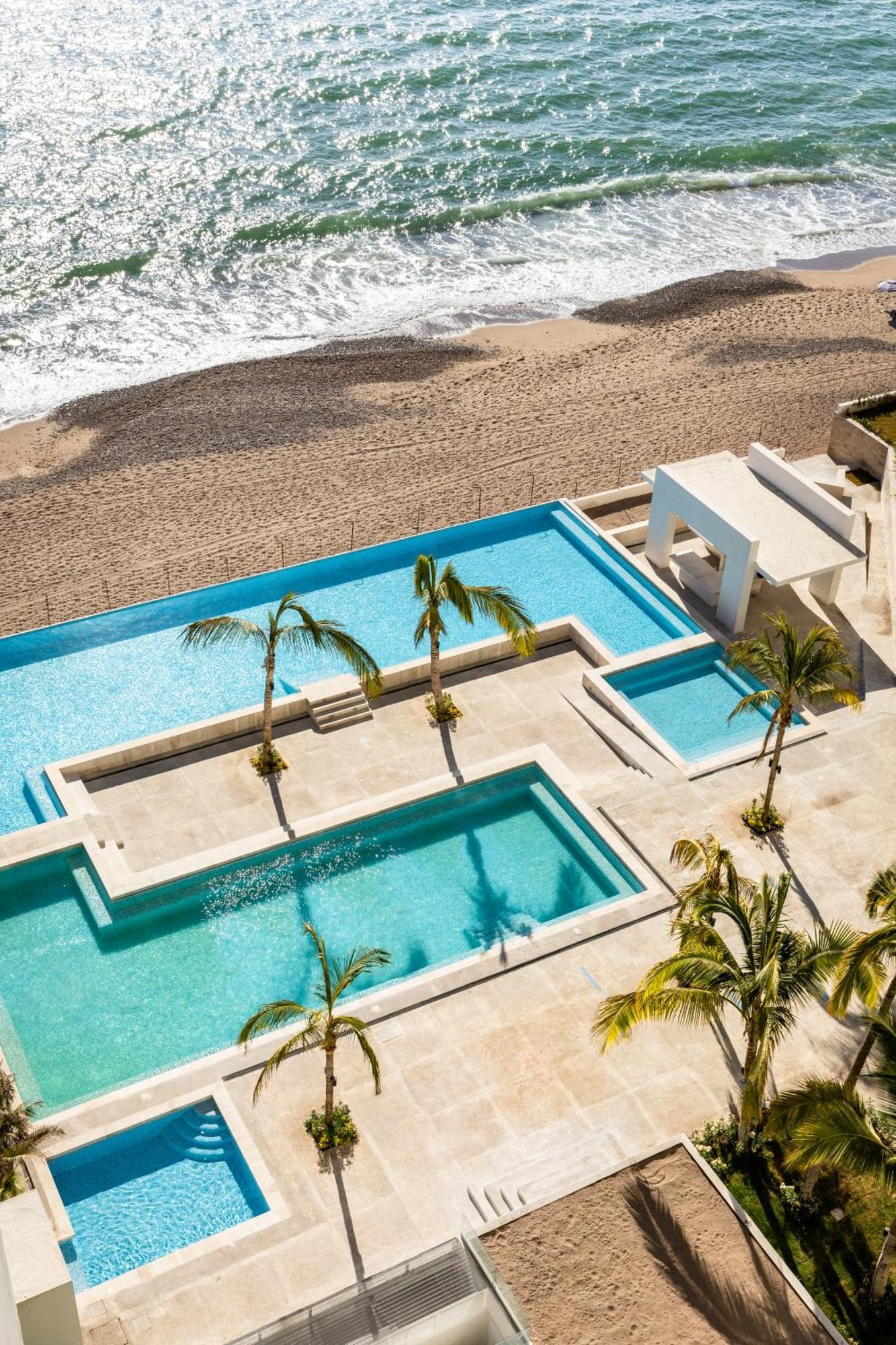 Harbor 13008a Artistic Beachfront By Moikkarentals Apartment *